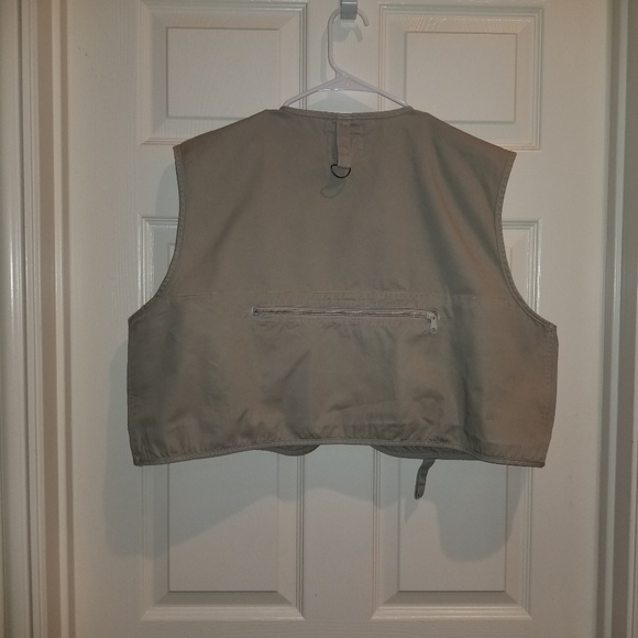 White River Fishing Vest - Picture 3 of 8